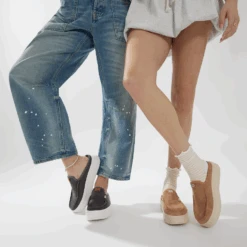 Austin Lift Leather Women - Black -Austins Shoes Store 250613 HEYDUDE NAM AustinLiftRefresh Onsite AltPDP 900x900 V2