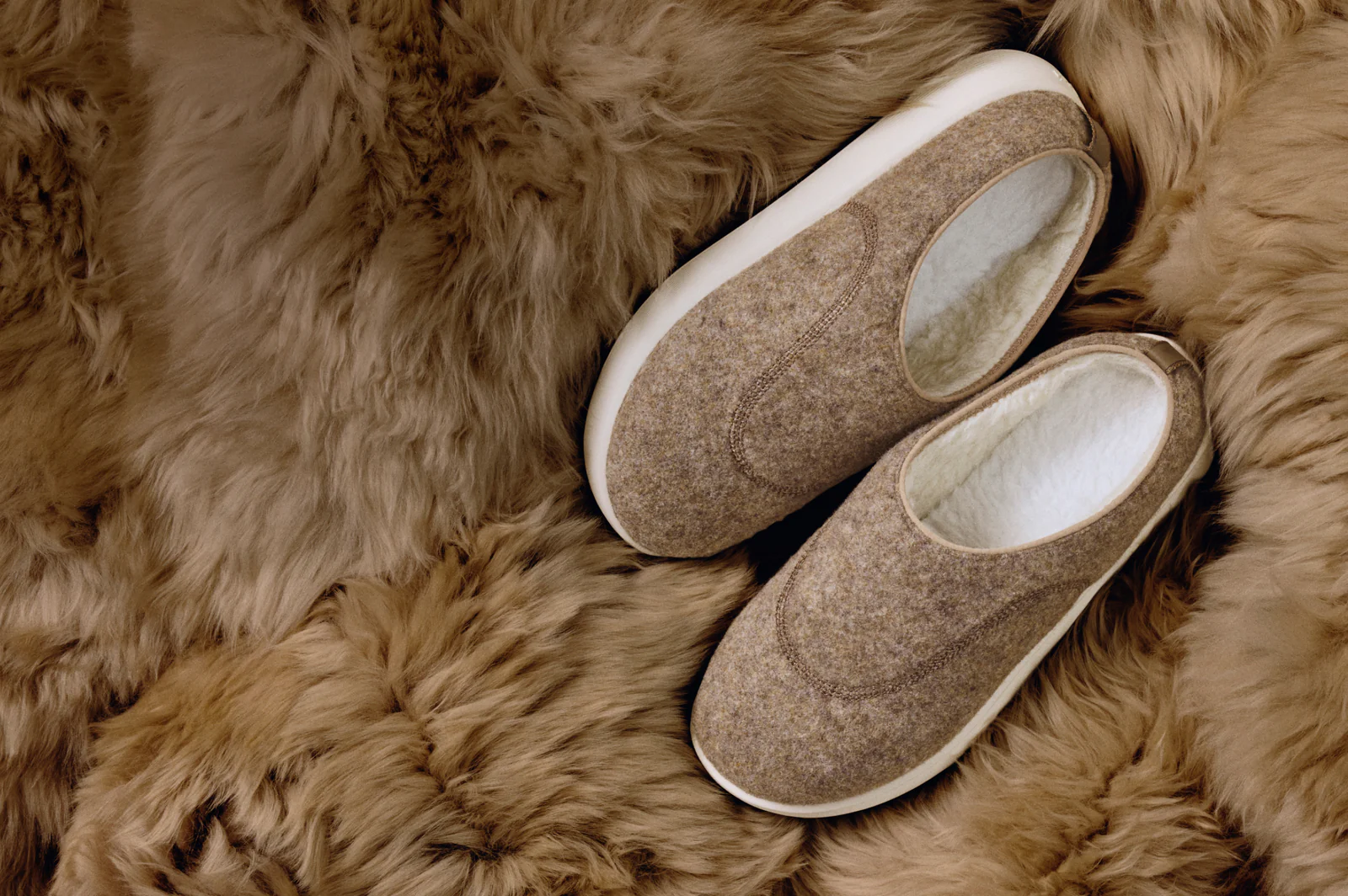 Austins Shoes Store -Austins Shoes Store 25Q4 Holiday SlipperShop KiwiClog Collections TilePromo 4Grid 2x1 Desktop 3x2 0fbfdadd e14d 4eea 9fa7 1dbc894454f1