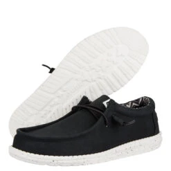 Wally Stretch Canvas - Black/White -Austins Shoes Store 40700 066 WALLY CANVAS BLACK WHITE PAIR BOTTOM