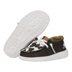 Wendy Toddler Animal - Black/Cow -Austins Shoes Store 41798 0HO WENDY T ANIMAL BLACK COW LEFT PAIR BOTTOM conversion1