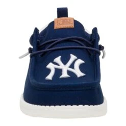 MLB Yankees™ Wally Funk - Yankees Navy/White -Austins Shoes Store 43608 462 WALLYFUNKMLBYANKEES NAVYWHITE FRONT