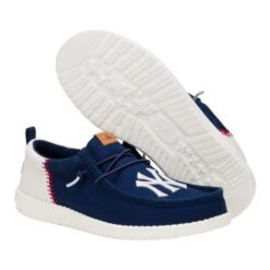 MLB Yankees™ Wally Funk - Yankees Navy/White -Austins Shoes Store 43608 462 WALLYFUNKMLBYANKEES NAVYWHITE PAIR BOTTOM