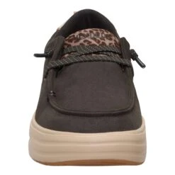 Wendy Nova Classic - Smoke/Irish Cream -Austins Shoes Store 44249 1WU WENDYNOVACLASSIC SMOKEIRISHCREAM FRONT