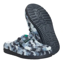 Wally Slipper Cozy Camo - Stormy Blue/Camo -Austins Shoes Store 44343 4YF WALLYSLIPPERCOZYCAMO STORMYBLUECAMO PAIR BOTTOM conversion1