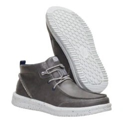 Bradley Chukka Classic - Grey -Austins Shoes Store 44864 030 BRADLEYCHUKKACLASSIC GREY PAIR BOTTOM conversion1