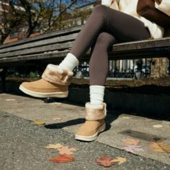 Camden Cuff Classic Cozy - Cognac -Austins Shoes Store FH25 HEYDUDE CAMDEN CUFF 44283 21N Cognac 00554