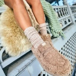 Wendy Slipper - Cozy Timber Wolf -Austins Shoes Store SS25 WendySlipper 44170 2BI 0C2A4250 1